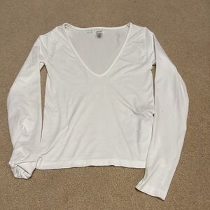 White long sleeve aritzia top